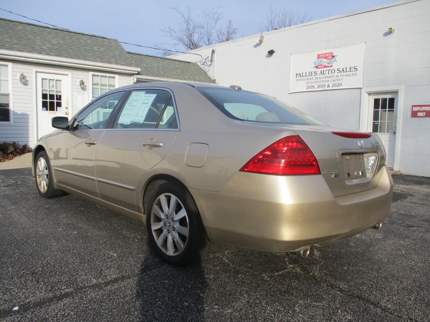 2007 GOLD Honda Accord (1HGCM665X7A) , AUTOMATIC transmission, located at 540a Delsea Drive, Sewell, NJ, 08080, (856) 589-6888, 39.752560, -75.111206 - Photo#3